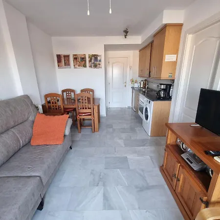2 Bedroomed, Penthouse With Sea And Mountain Views Appartamento Roquetas de Mar
